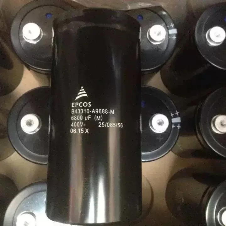 Sortiment an Elektrolytkondensatoren, 400 V, 450 V, 500 V, verschiedene Größen, 1800 UF bis 10.000 UF