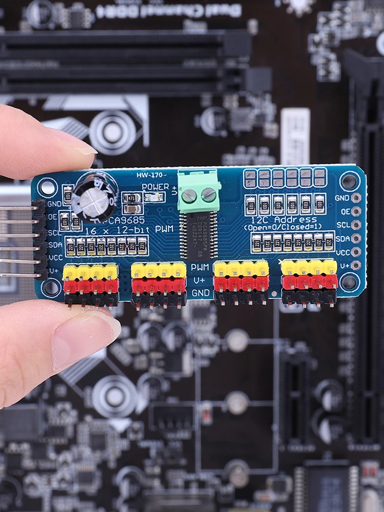 PCA9685 Roboter Controller IIC Schnittstelle 16 Kanal 12-Bit PWM Servo – Bild 6