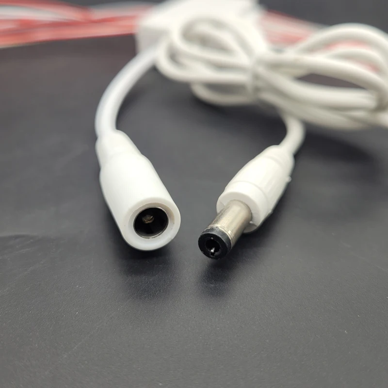 3V/5V/12V AC/DC Adapter Netzteil mit 12 Anschlüssen – Bild 3