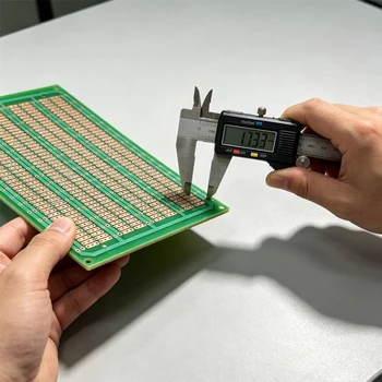 9x15cm Universal-Prototyp-Leiterplatte, 90*150mm Matrix-Experiment-Protoboard, Einreihige Durchgehende Löcher